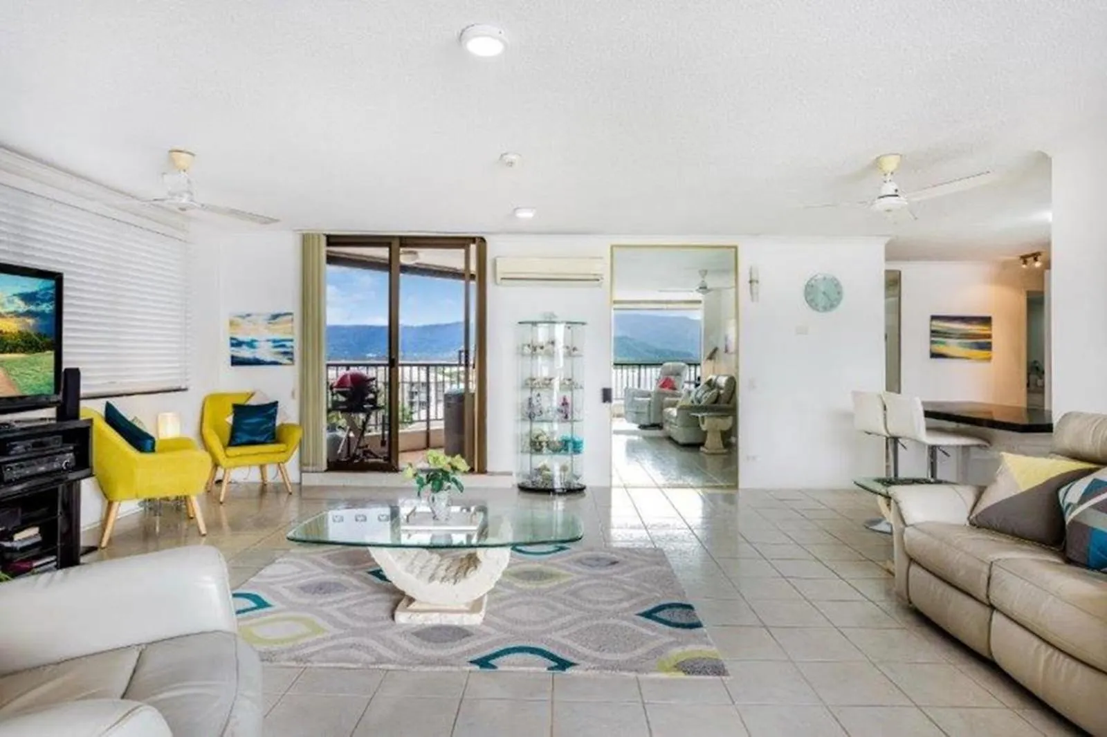 Cairns Ocean View Apartment In Aquarius Австралия
