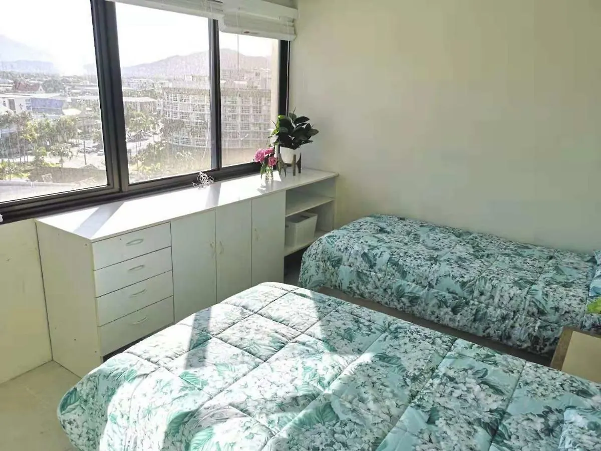 Cairns Ocean View Apartment In Aquarius